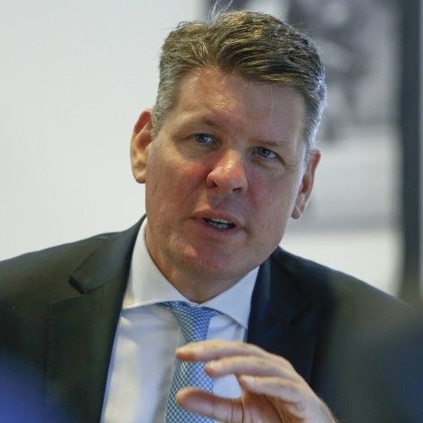 Dr. Hubert Staudt lobt insbesondere die Eigenschaften Professionalitaet, Innovationskraft, Humor in verschiedenen Settings wie Coachings und Workshops von Dr. Haeske Dr. Hubert Staudt war CEO der topit Services